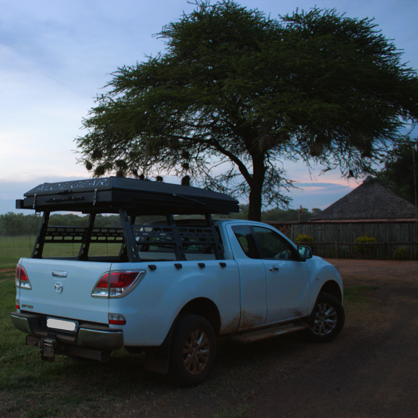 Aloe Gear Hard Shell Aluminium Roof Top Tent